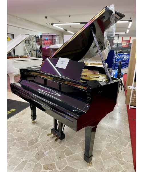 Half-tail piano YAMAHA MoD. G2 glossy black