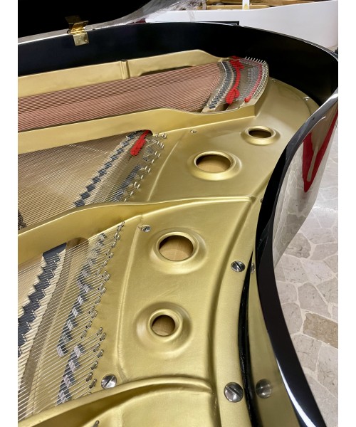 Half-tail piano YAMAHA MoD. G2 glossy black