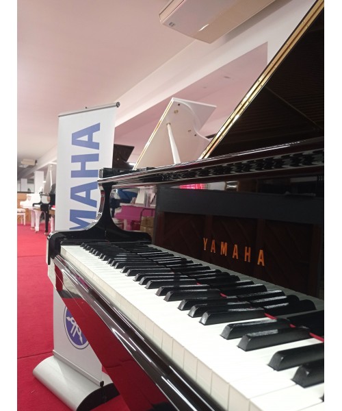 PIANOFORTE MEZZA CODA YAMAHA C3 NERO LUCIDO