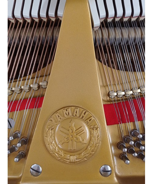 PIANOFORTE MEZZA CODA YAMAHA G2 BIANCO LUCIDO