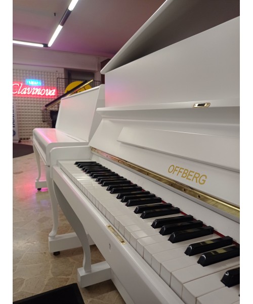 Vertical piano OFFBERG Satin white