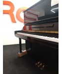 Vertical piano YAMAHA U3h glossy black