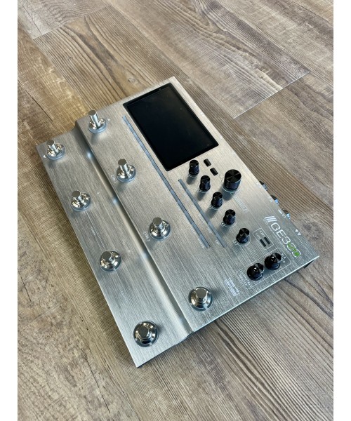 MOOER GE300 LTE + packaging