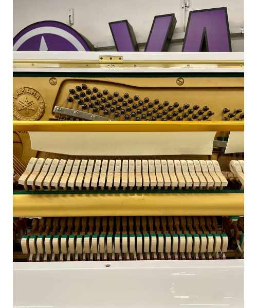 PIANOFORTE VERTICALE YAMAHA MOD. U1 BIANCO LUCIDO