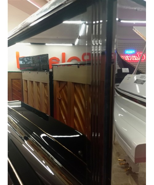 Vertical piano KAWAI BL61 glossy black