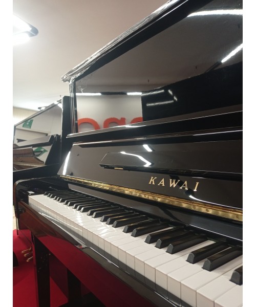Vertical piano KAWAI BL31 glossy black