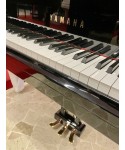 PIANOFORTE CODINO YAMAHA MOD.G1E NERO LUCIDO