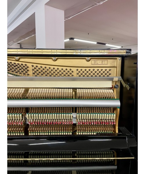 Vertical piano KAWAI BL61 glossy black