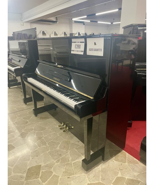 PIANOFORTE VERTICALE YAMAHA MOD. U3 NERO LUCIDO