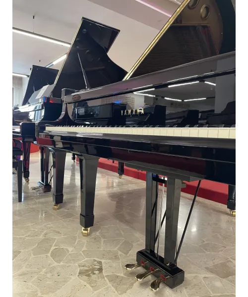 PIANOFORTE MEZZA CODA YAMAHA C3 NERO