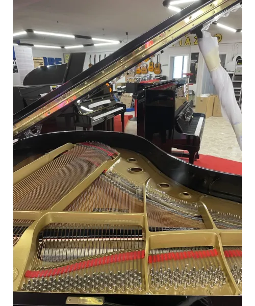 Half-tail piano YAMAHA G2 Black