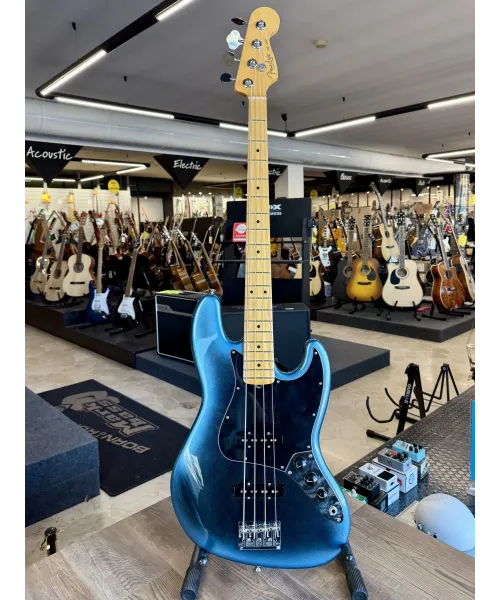 fender-american-professional-ii-jazz-mid-blue--custodia--doc