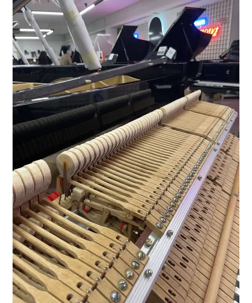 PIANOFORTE A MEZZA CODA YAMAHA C3 NERO LUCIDO