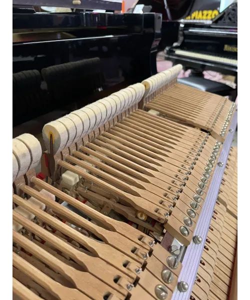 PIANOFORTE A MEZZA CODA YAMAHA C3 NERO LUCIDO