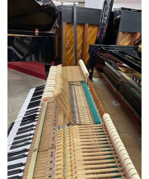 PIANOFORTE A MEZZA CODA KAWAI KG3C NERO LUCIDO