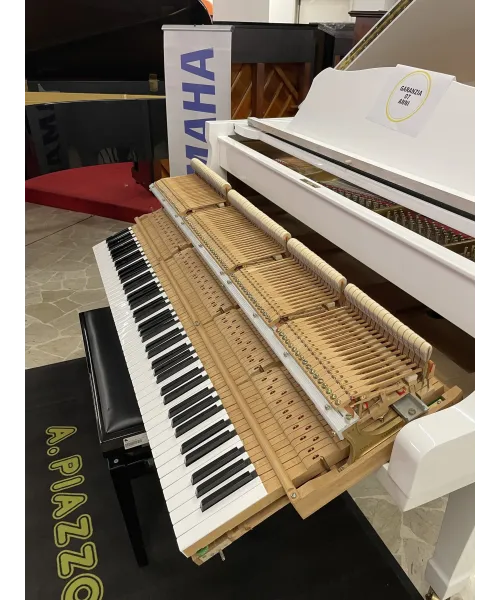 PIANOFORTE A MEZZA CODA YAMAHA C3 BIANCO LUCIDO
