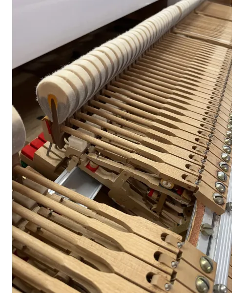 PIANOFORTE A MEZZA CODA YAMAHA C3 BIANCO LUCIDO