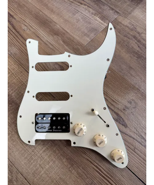 pickguard-tipo-strato