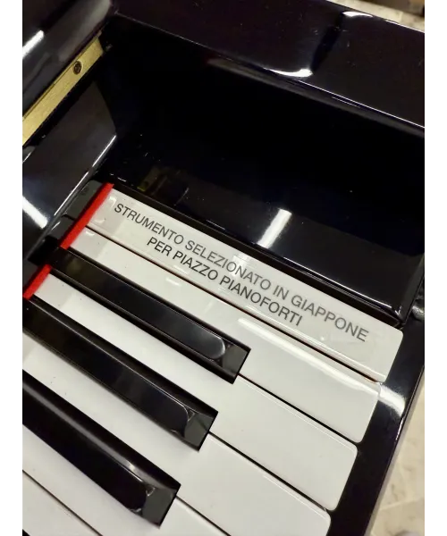 Vertical piano Kawai BL12 glossy black