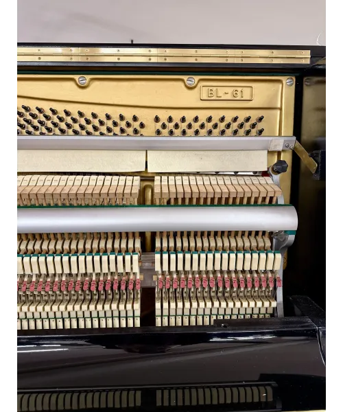 Pianoforte verticale kawai bl61 nero lucido