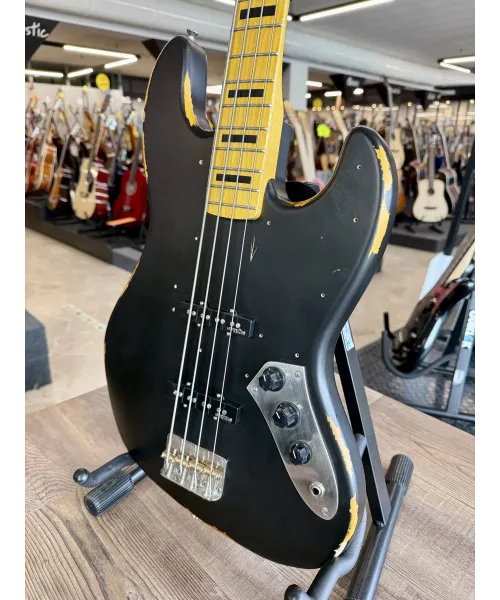 vintage-vj74-icon-series-distressed-black