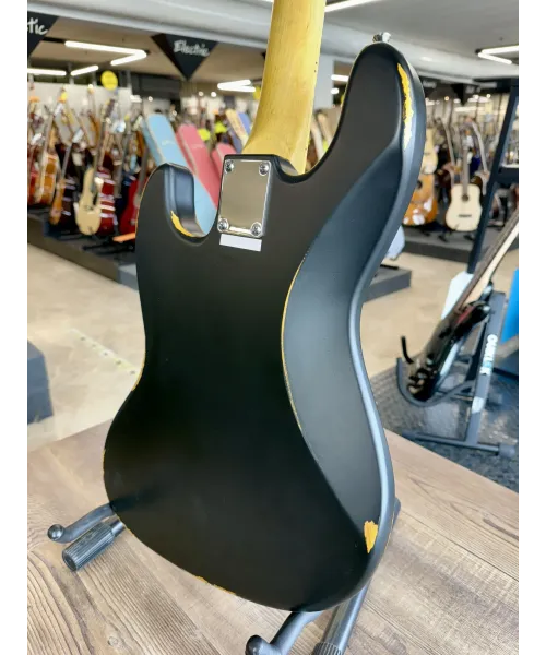 vintage-vj74-icon-series-distressed-black