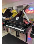 Half-tail piano YAMAHA G3 glossy black