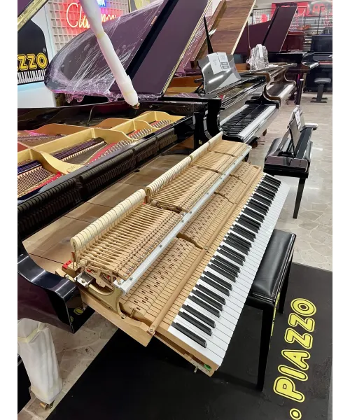 PIANOFORTE A MEZZA CODA YAMAHA G3 NERO LUCIDO
