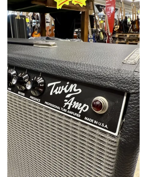 fender-twin-amp-anni-90-accessori