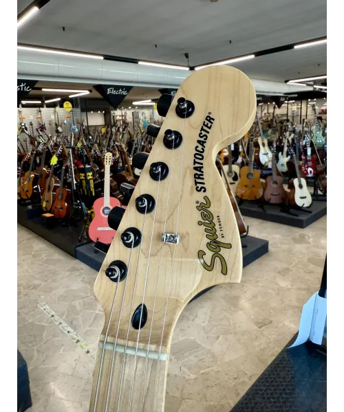 assembled-squier-Stratocaster-black