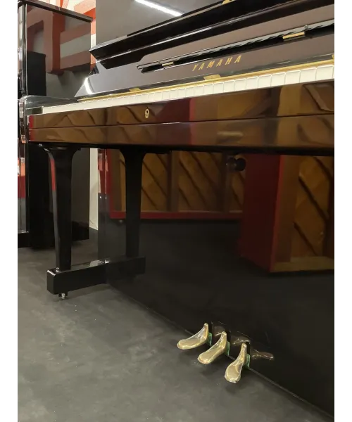 yamaha U1 black piano Silent