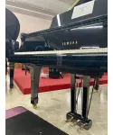 half-tailed piano Yamaha C3 black