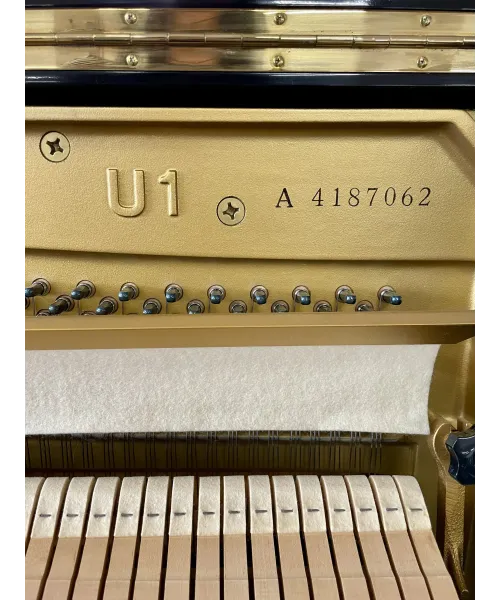yamaha vertical piano mod. U1 black