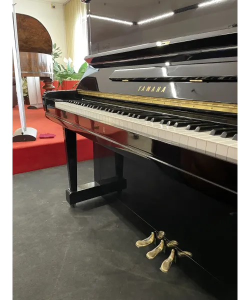 pianoforte verticale yamaha u3e nero