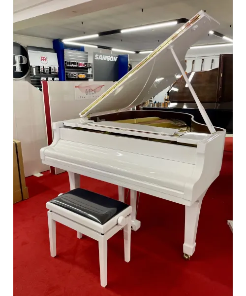 yamaha G2 white half-tail piano