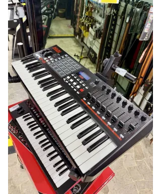 Akai-mpk249-packaging