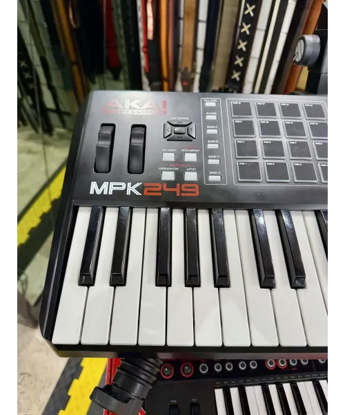 akai-mpk249-imballo