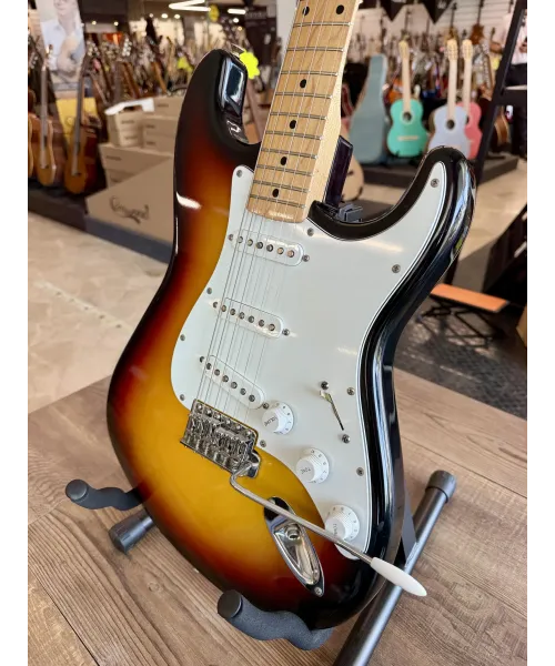 Tokai-Goldstar-sound-Sunburst-Japan-80s