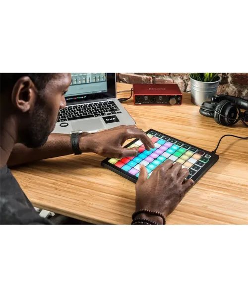 Novation Launchpad Mini MK3 | Controller MIDI compatto 64 pad RGB