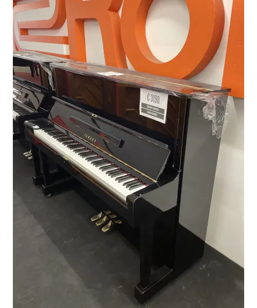pianoforte verticale yamaha u1h nero