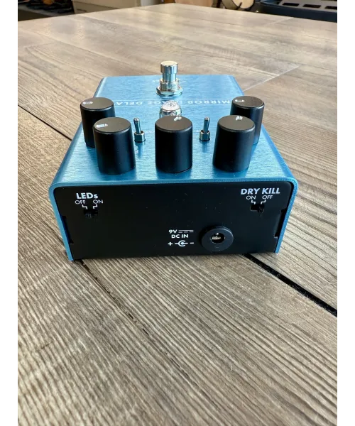 fender-mirror-image-delay-imballo