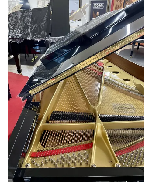yamaha C7 black half-tail piano