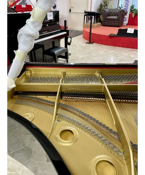 pianoforte a mezza coda yamaha c7 nero