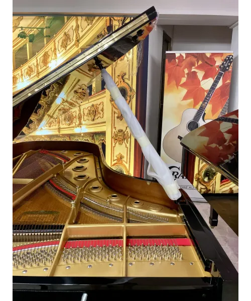 half-tailed piano Kawai KG6 Black