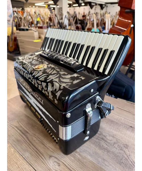 marinucci-120b-black-custody