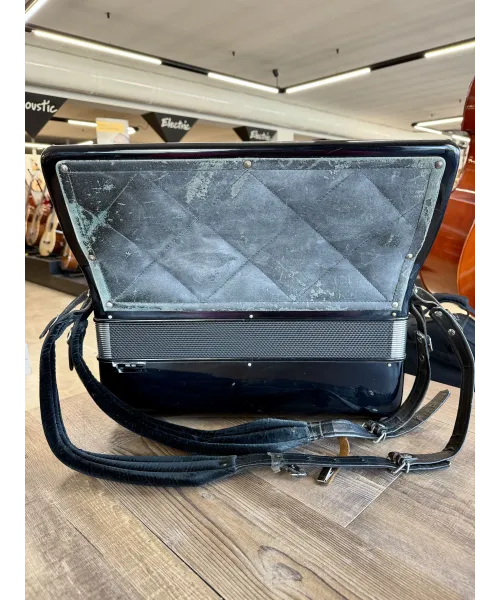 marinucci-120b-black-custody