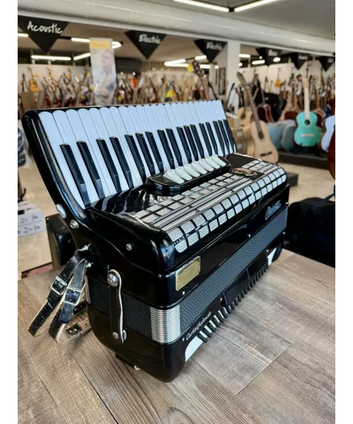 Marotta-120b-black-custody