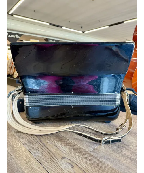 Marotta-120b-black-custody