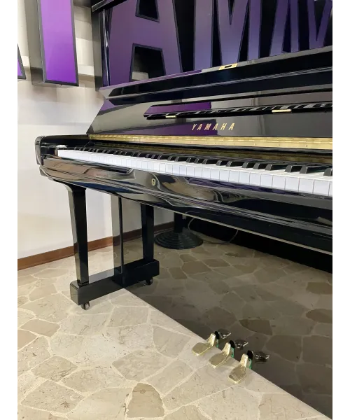 pianoforte verticale yamaha u3h nero