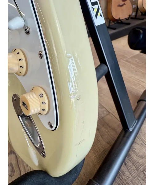 -Tokai-Goldstar-sound-Strat-